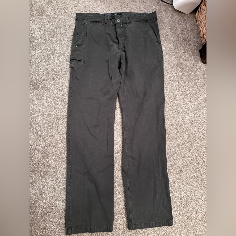 Men's Versatile Dark Green Chinos